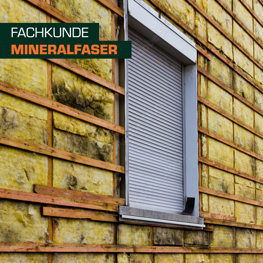 Eine Wand mit mineralfaserbasierter Dämmung, die gelblich aussieht, ist sichtbar. Ein Fenster mit einem Rollladen ist in der Mitte der Wand angebracht. Der Text „Fachkunde Mineralfaser“ ist oben links über der Abbildung platziert.