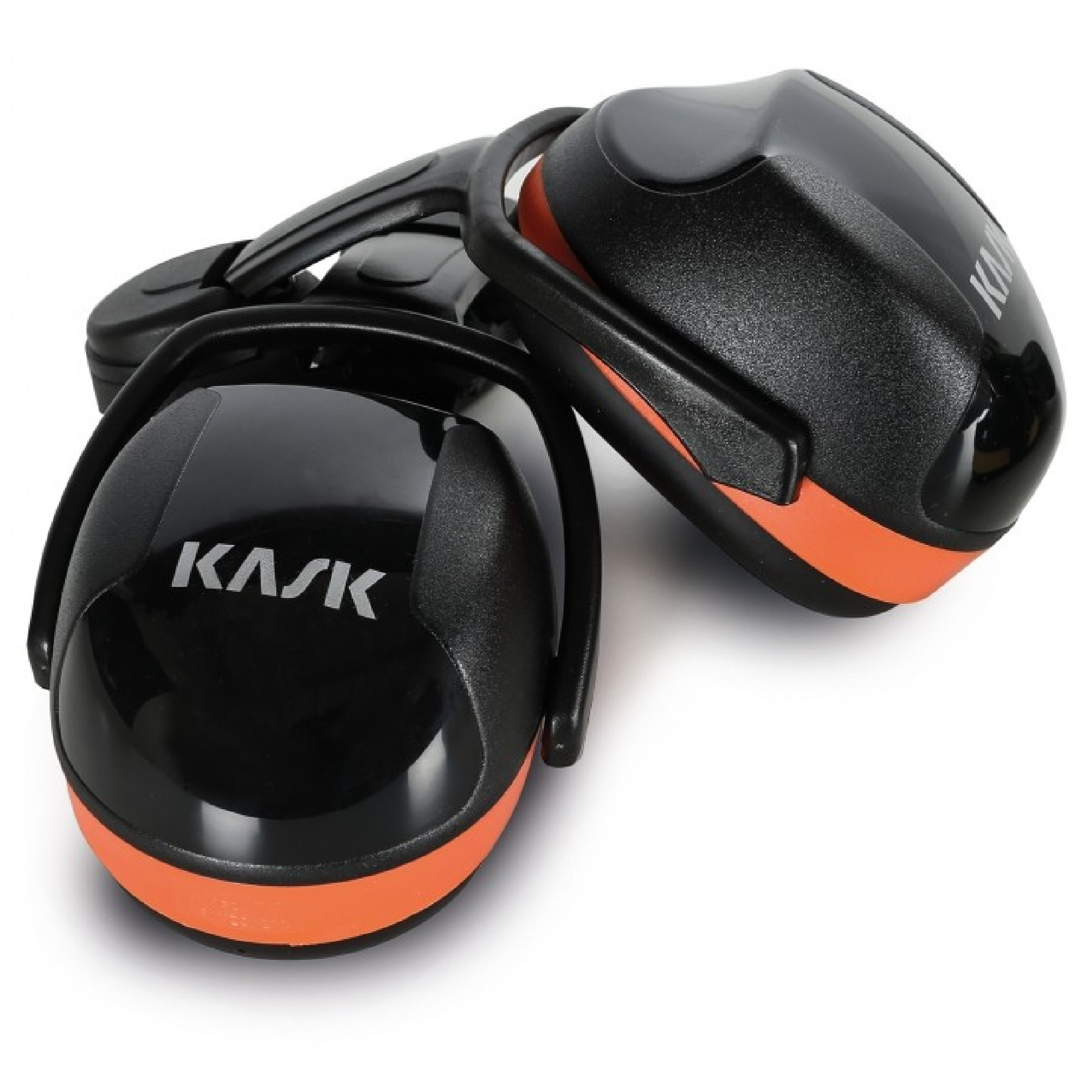 Zwei schwarze KASK-Ohrenschützer mit orangefarbenen Akzenten