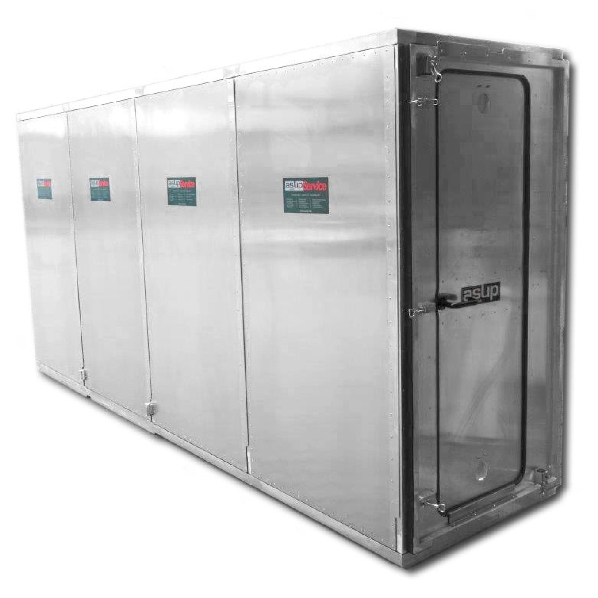 Ein silberner, großer Metallcontainer mit mehreren Türen, der offenbar zur Lagerung oder Kühlung von Waren dient. Die Türen sind mit einem Schließmechanismus versehen. Auf dem Container befinden sich mehrere grüne Aufkleber mit Informationen.